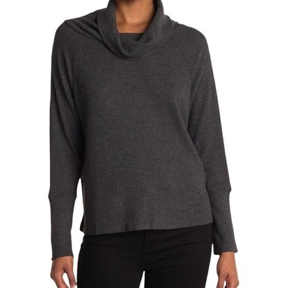 NWT Bobeau Gray Cowl Neck Raglan Sleeve Thermal Top - Size: Medium